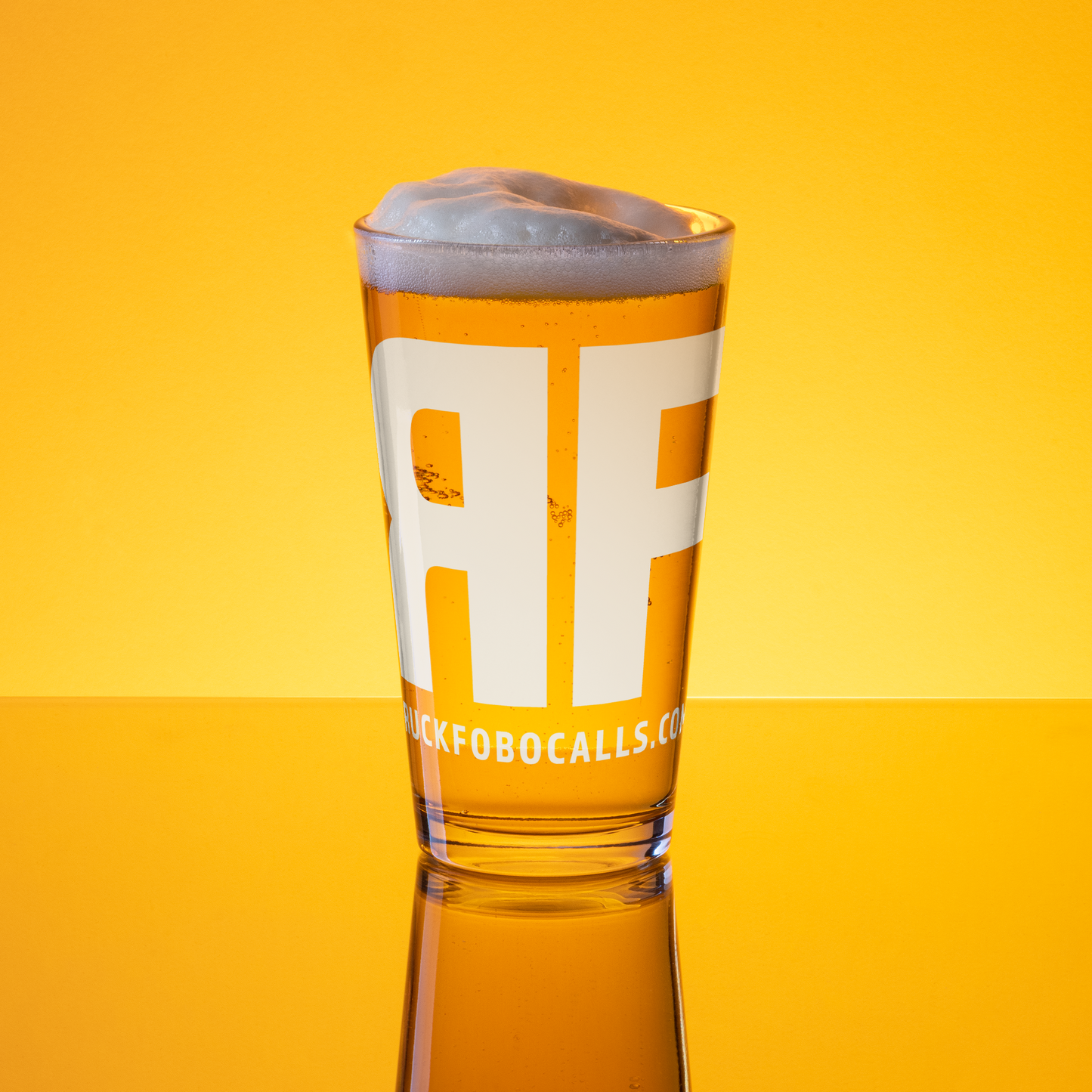RF Shaker pint glass (white)